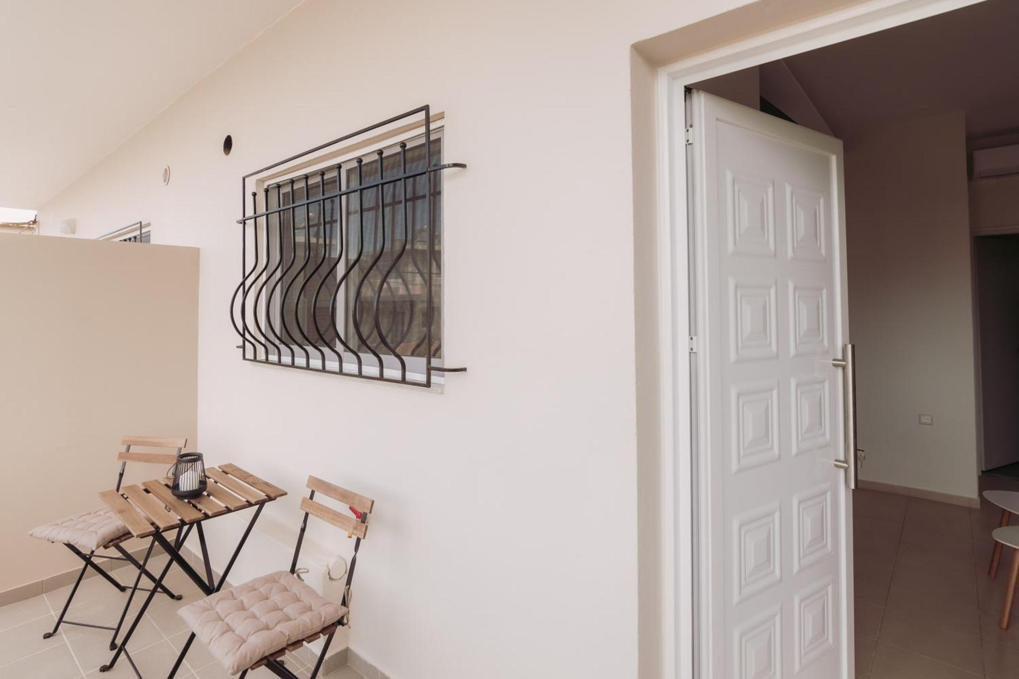 Cozy Living Chania Close To The *